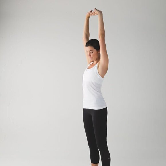 Lululemon Run Swiftly Racerback White 12 NWOT - Picture 4 of 12